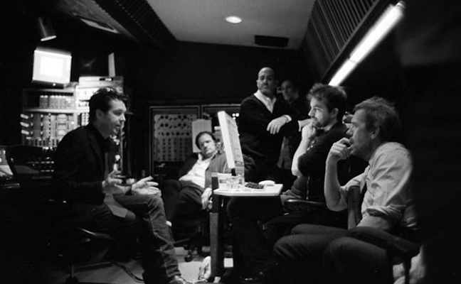 Hugh Laurie - Let Them Talk - Studio Chat Hugh Laurie - Let Them Talk - Studio Chat