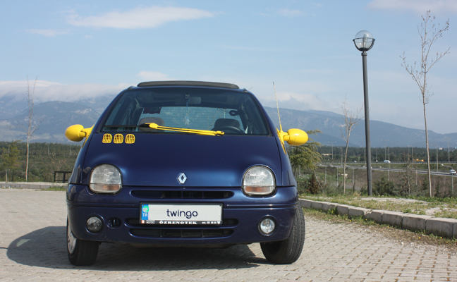 renault-twingo-1-2-alize-sari-lacivert-2